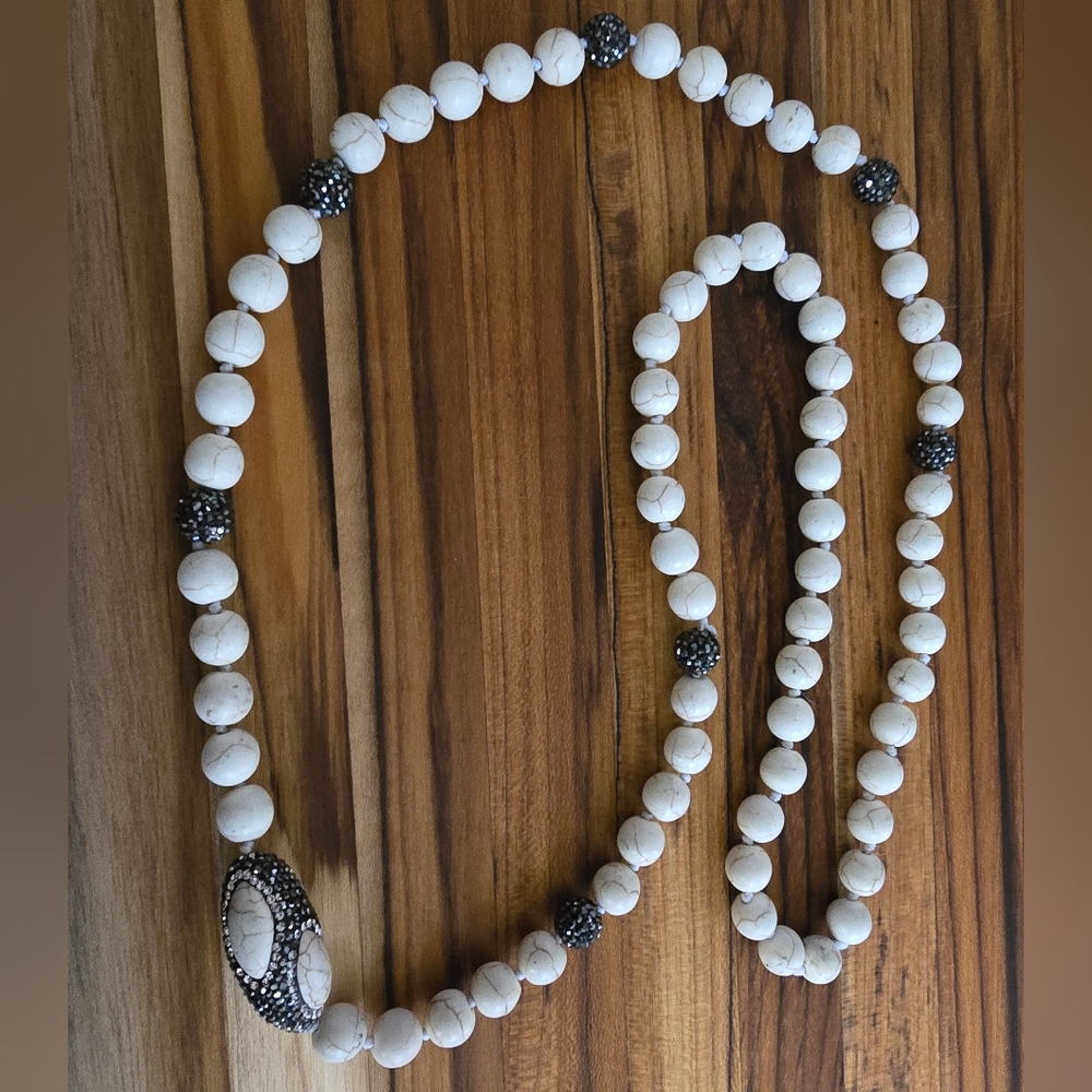 Stone and rhinestone beaded necklace